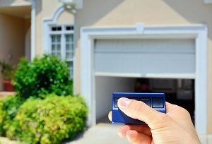 Emergency Garage Door Repair • Elite® Garage Doors